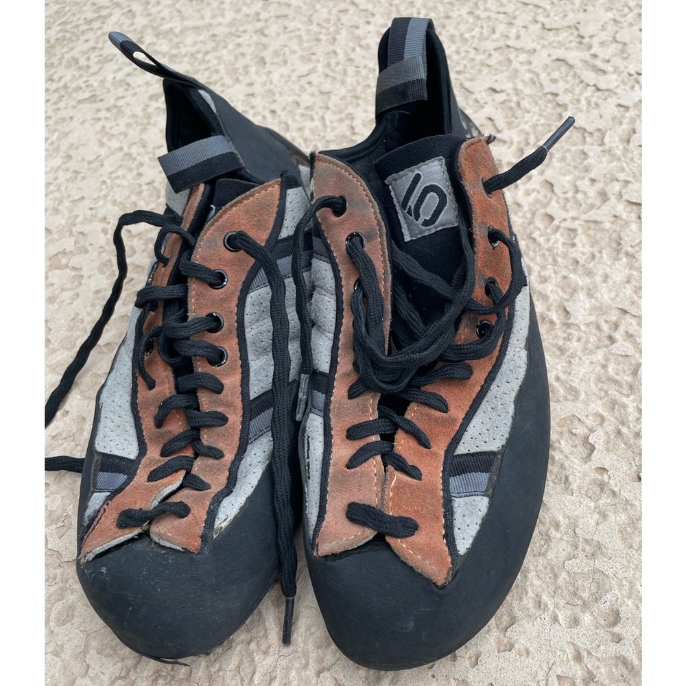 ORIGINAL Five Ten Newton Rock Climbing Shoes